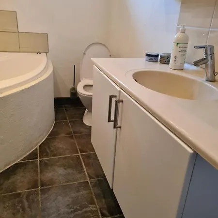 By, Roligt Kvarter, Stort Hus Casa vacanze