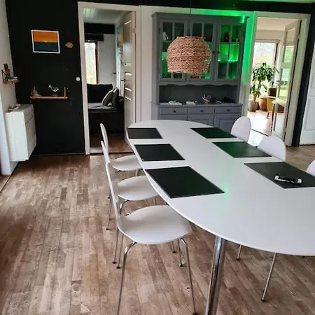 By, Roligt Kvarter, Stort Hus